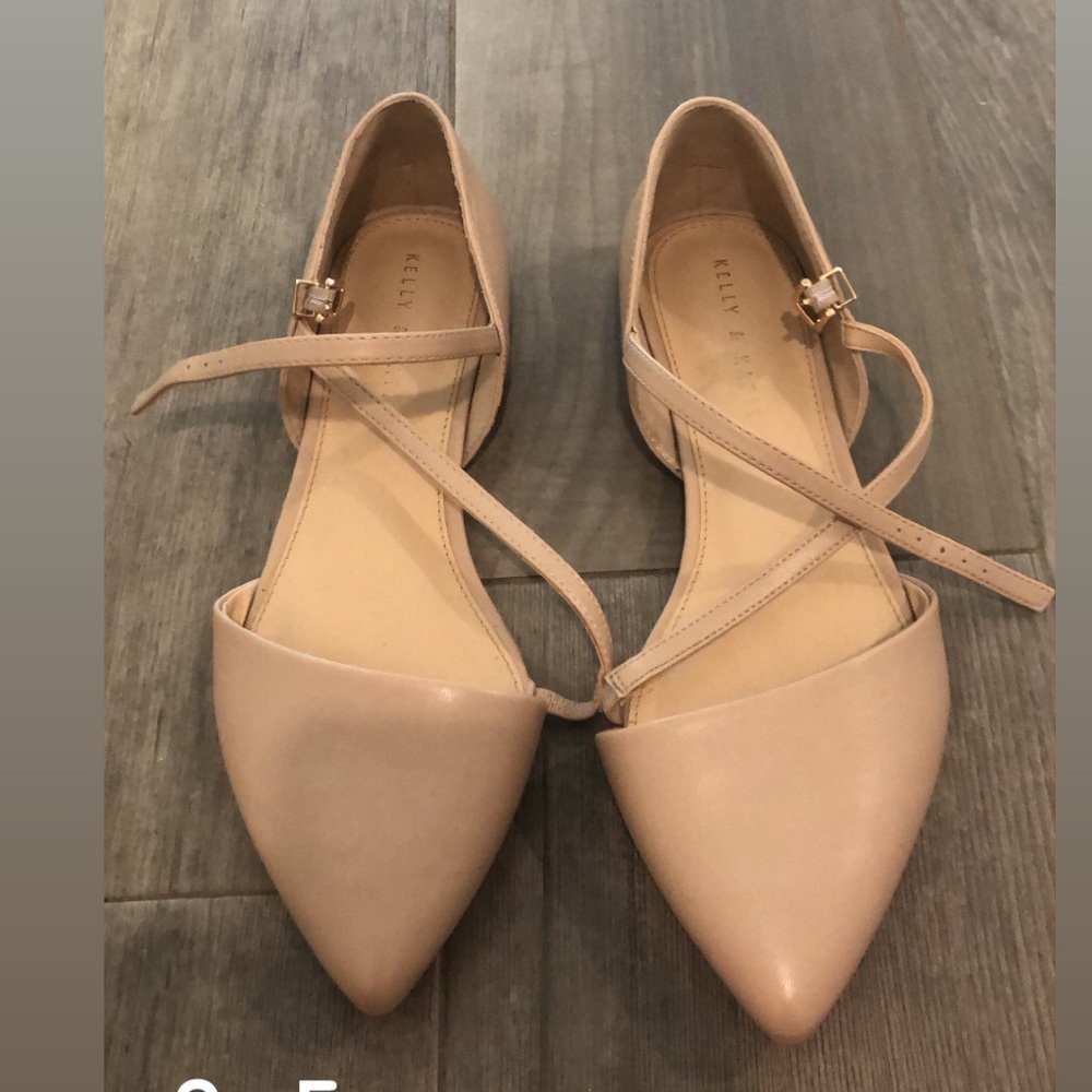 Kelly and Katie nude flats